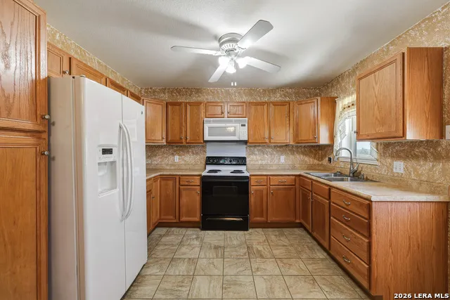 6730 E Loop 1604 S Adkins, TX 78101