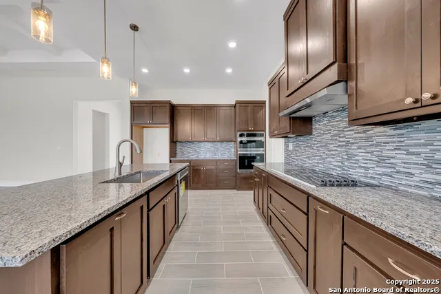 1585 PR 2771 Mico, TX 78056