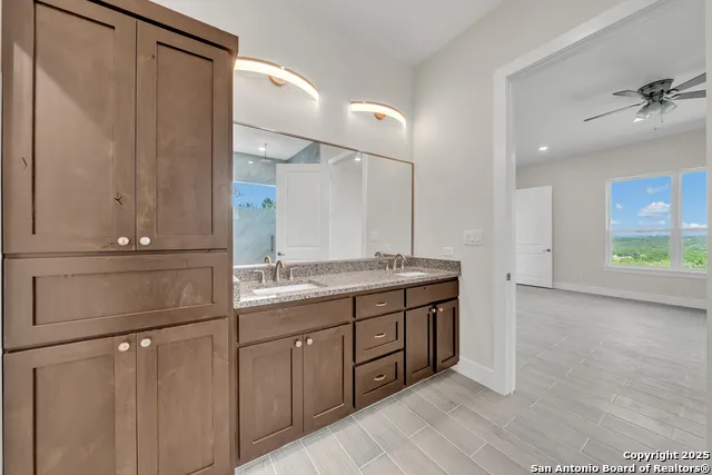1585 PR 2771 Mico, TX 78056