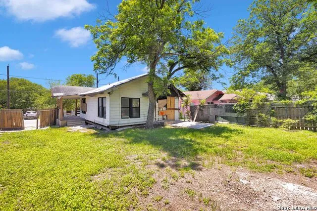 139 PAUL ST San Antonio, TX 78203