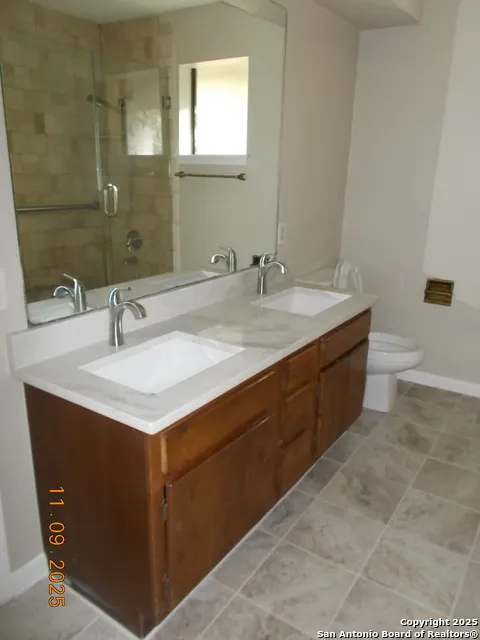 1247 Abbotsbury Universal City, TX 78148
