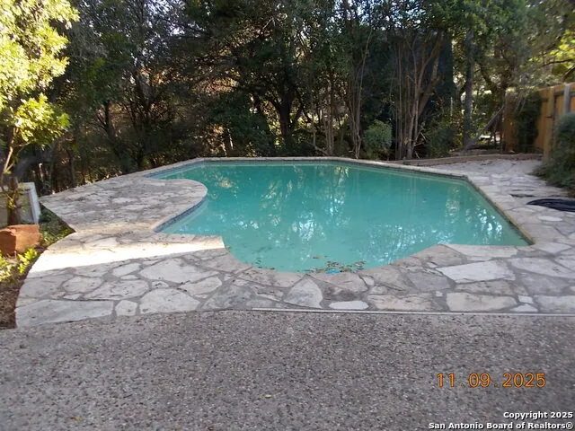 1247 Abbotsbury Universal City, TX 78148
