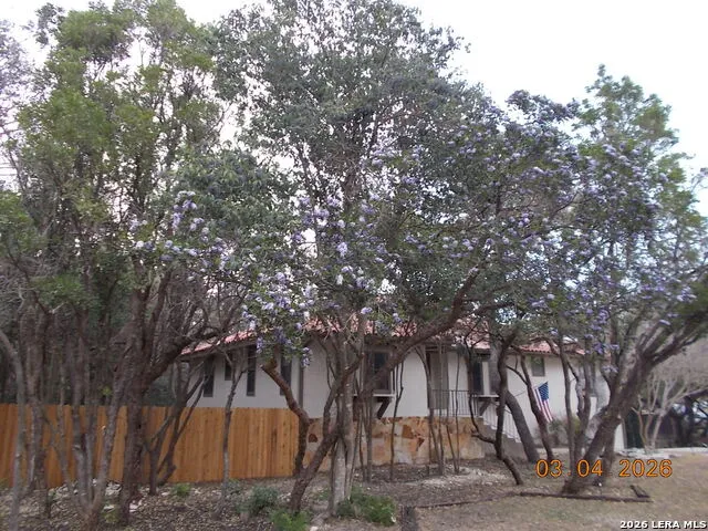 1247 Abbotsbury Universal City, TX 78148