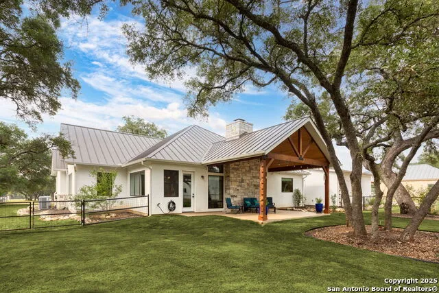 1133 Horseshoe Falls Bandera, TX 78003