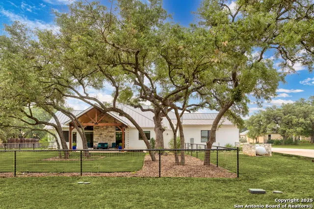 1133 Horseshoe Falls Bandera, TX 78003