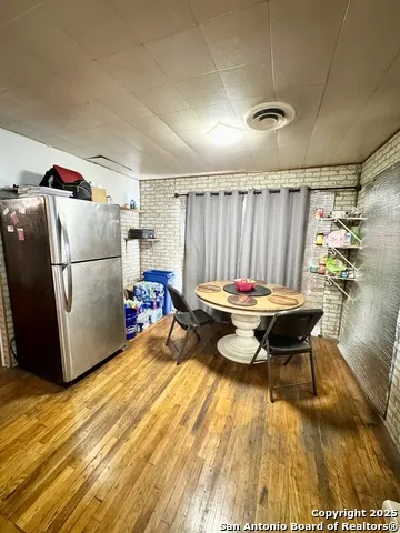 607 W Theo Ave San Antonio, TX 78225