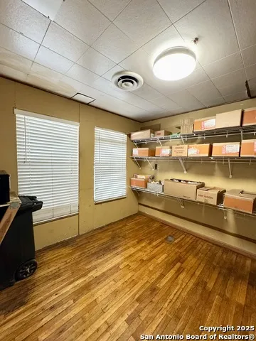 607 W Theo Ave San Antonio, TX 78225