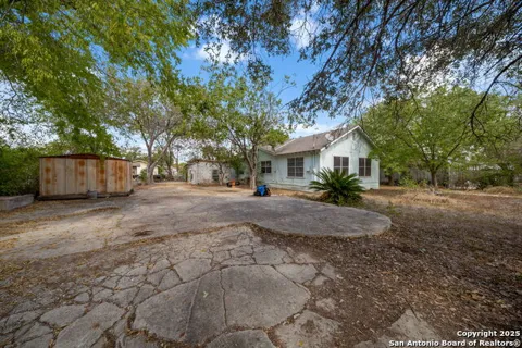 1703 San Casimiro