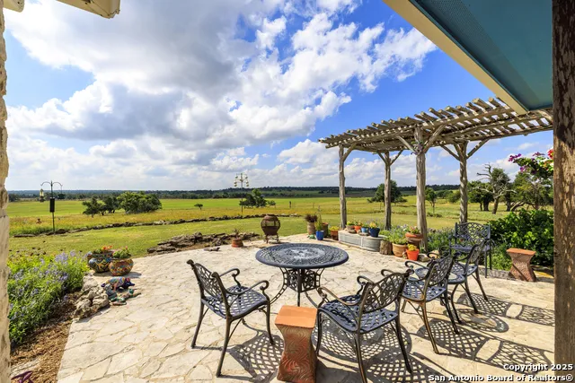 564 Gypsum Mine Road Fredericksburg, TX 78624