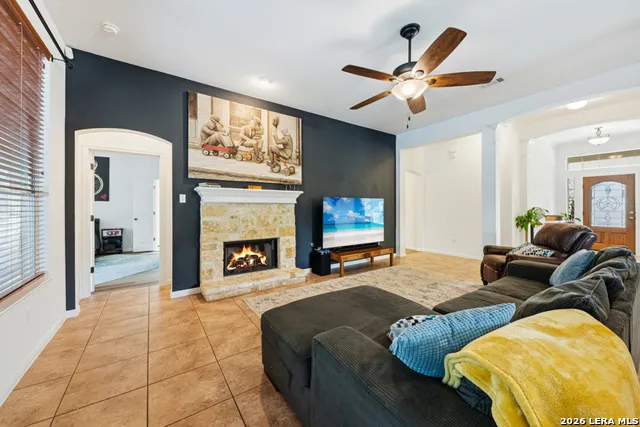142 Carriage Ct Bastrop, TX 78602