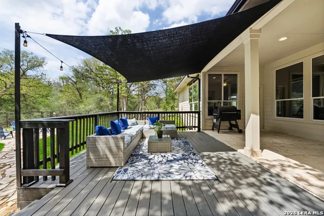 142 Carriage Ct Bastrop, TX 78602