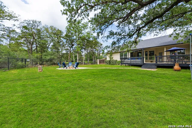 142 Carriage Ct Bastrop, TX 78602