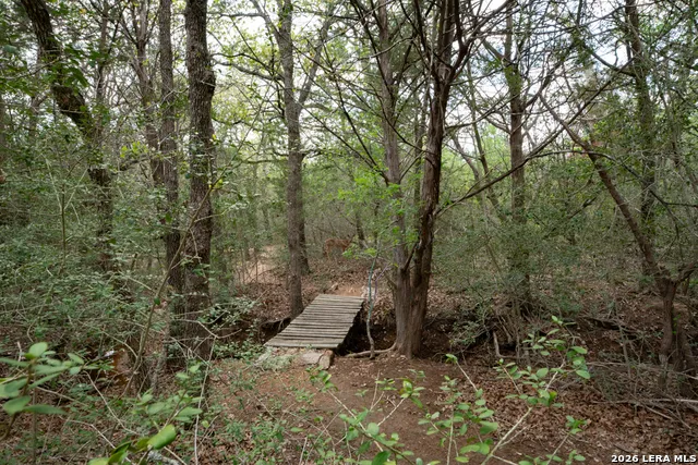 142 Carriage Ct Bastrop, TX 78602