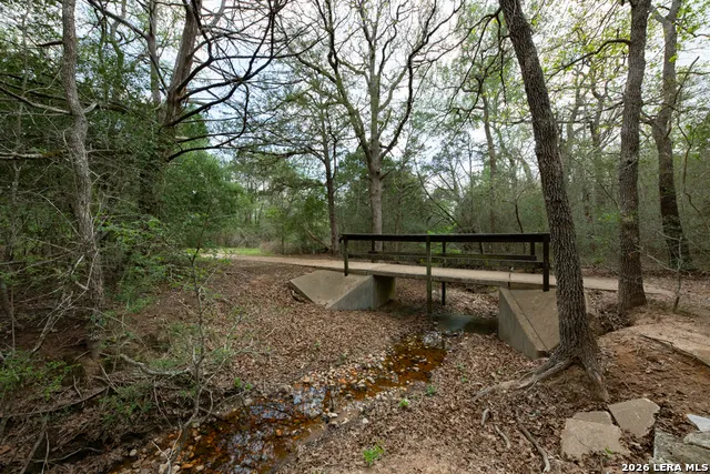 142 Carriage Ct Bastrop, TX 78602