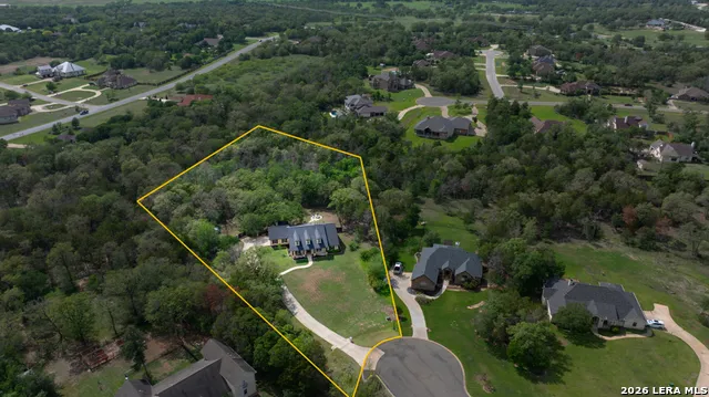 142 Carriage Ct Bastrop, TX 78602