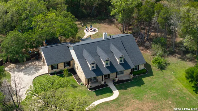 142 Carriage Ct Bastrop, TX 78602