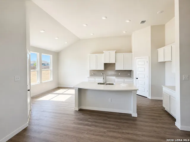 1603 Vista View Drive Pleasanton, TX 78064