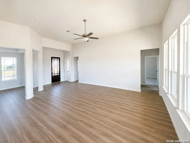 1603 Vista View Drive Pleasanton, TX 78064