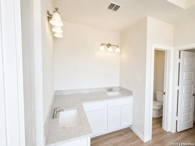 1603 Vista View Drive Pleasanton, TX 78064