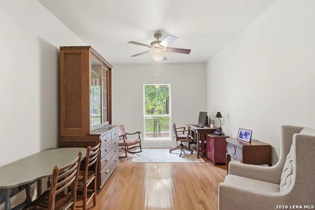 707 Oakridge Ln Pipe Creek, TX 78063