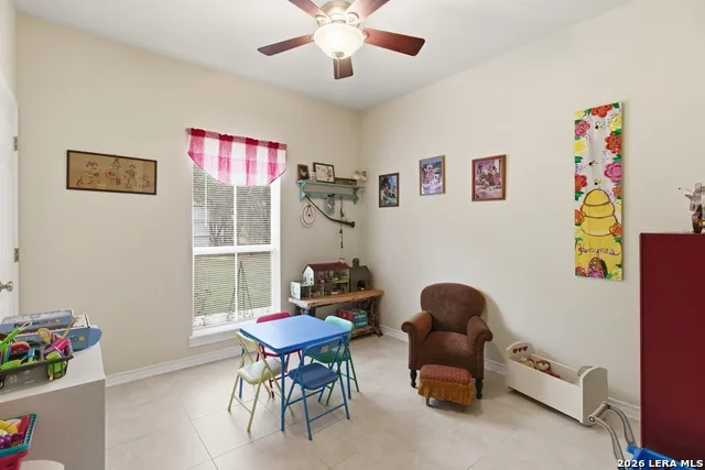 707 Oakridge Ln Pipe Creek, TX 78063
