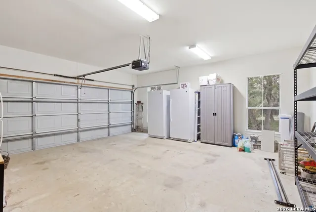 707 Oakridge Ln Pipe Creek, TX 78063