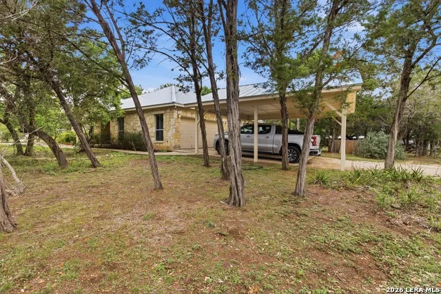 707 Oakridge Ln Pipe Creek, TX 78063