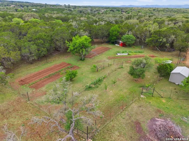 707 Oakridge Ln Pipe Creek, TX 78063