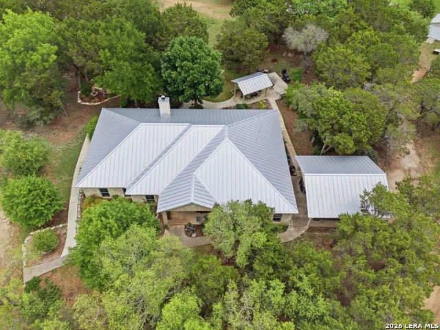 707 Oakridge Ln Pipe Creek, TX 78063