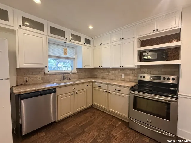 2536 University San Angelo, TX 76904