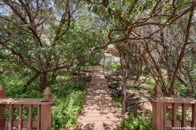 13118 SPRING RUN Helotes, TX 78023