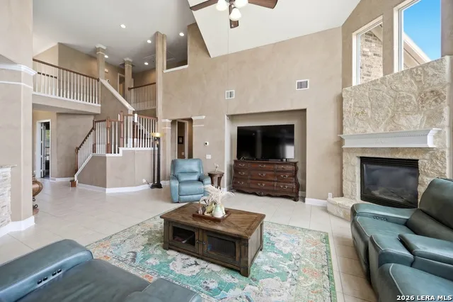 13118 SPRING RUN Helotes, TX 78023