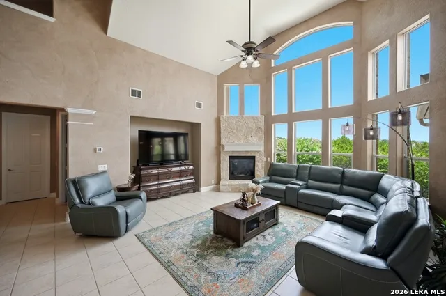 13118 SPRING RUN Helotes, TX 78023