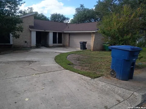 8319 SHALLOW CREEK DR