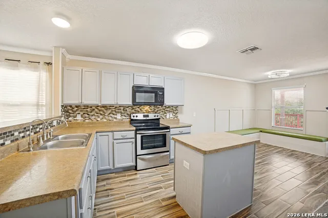 10951 Rustic Spoke San Antonio, TX 78245