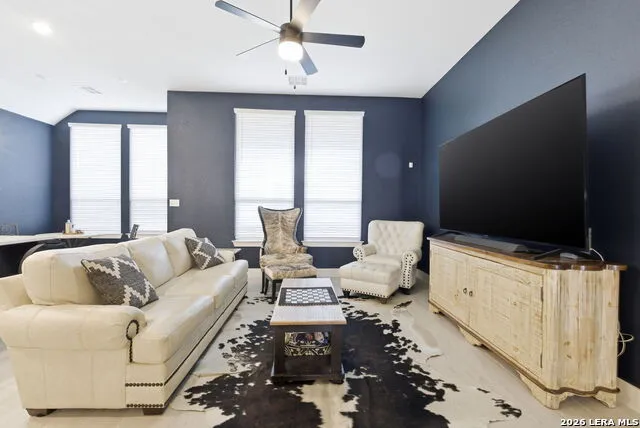 1647 Houghton Park Bulverde, TX 78163