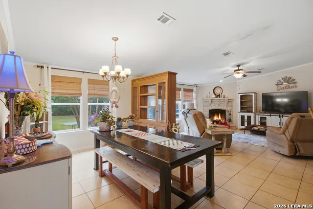 443 OAK HILLS RD Pipe Creek, TX 78063