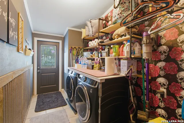 443 OAK HILLS RD Pipe Creek, TX 78063