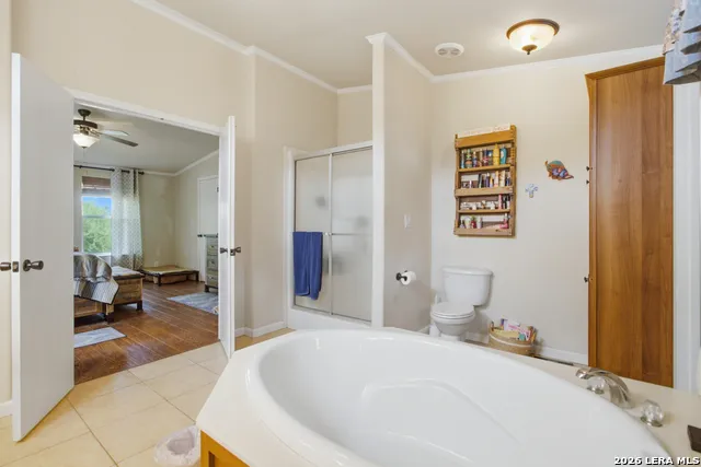 443 OAK HILLS RD Pipe Creek, TX 78063