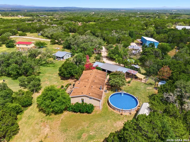 443 OAK HILLS RD Pipe Creek, TX 78063