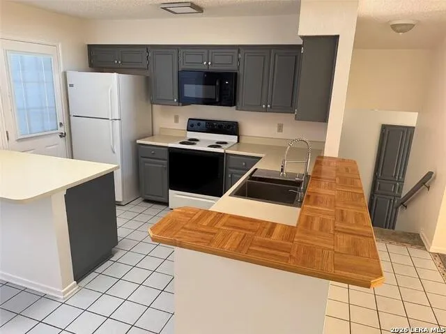 116 CAMPBELL DR #15 Canyon Lake, TX 78133