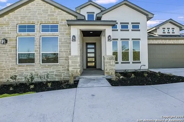 706 Sidewinder Horseshoe Bay, TX 78657