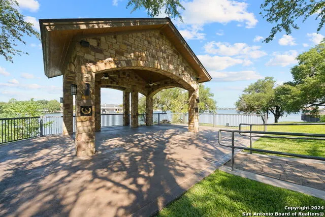706 Sidewinder Horseshoe Bay, TX 78657
