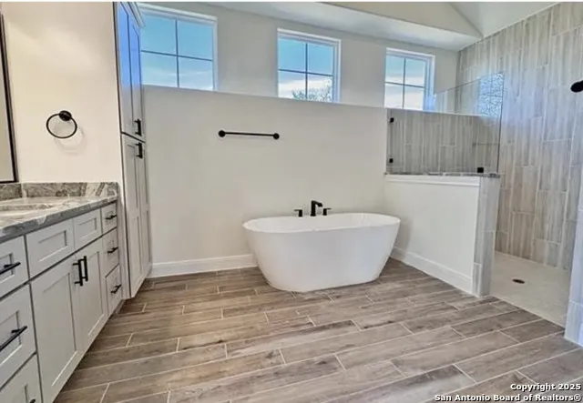 706 Sidewinder Horseshoe Bay, TX 78657