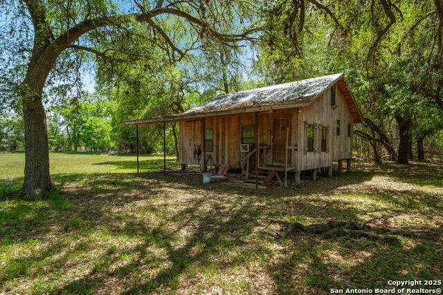 11224 Atkins Road Atascosa, TX 78002