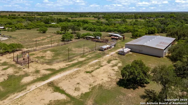 11224 Atkins Road Atascosa, TX 78002
