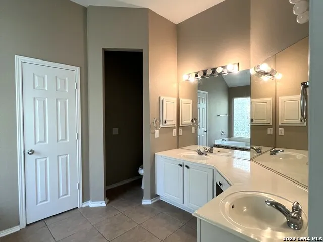 4724 green bluff Schertz, TX 78154