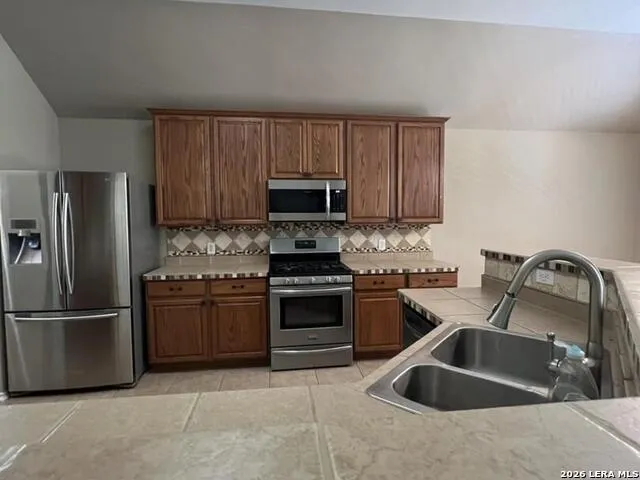 4724 green bluff Schertz, TX 78154