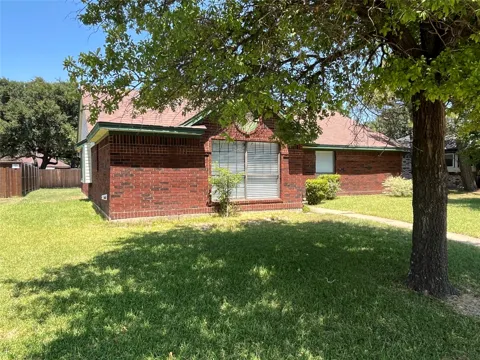 2405 Brookside Drive