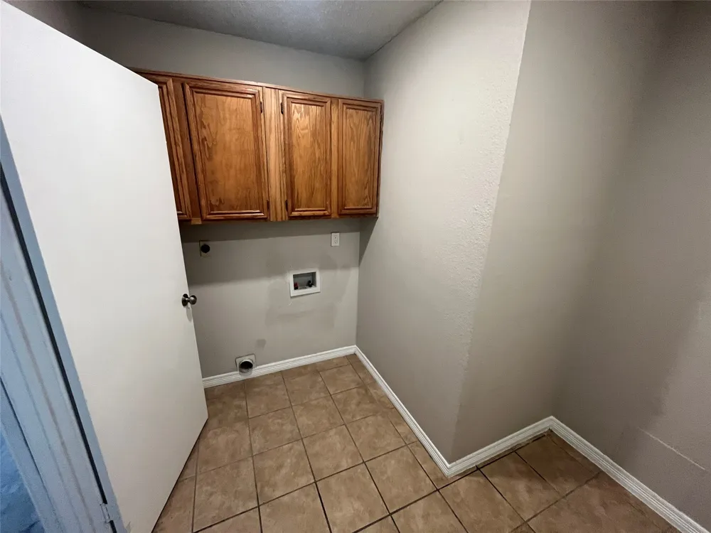 2405 Brookside Drive Rowlett, TX 75088